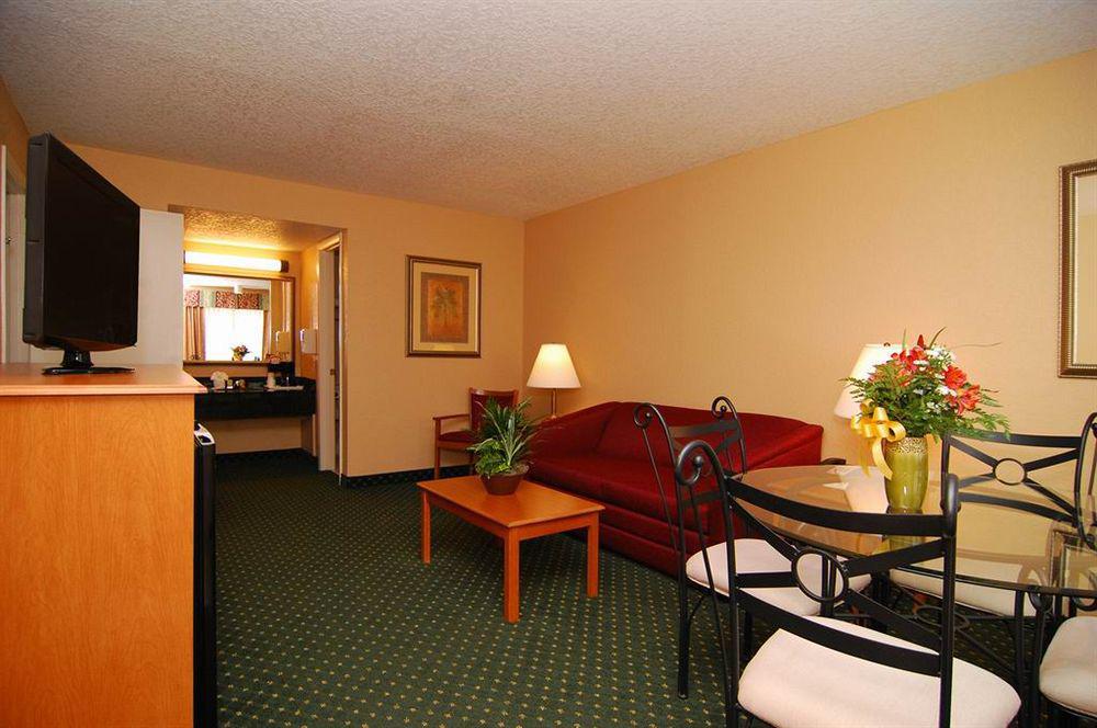 Best Western Space Shuttle Inn Titusville Room photo